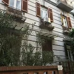 Kbirr Charming House ベッド・アンド・ブレックファスト ナポリ