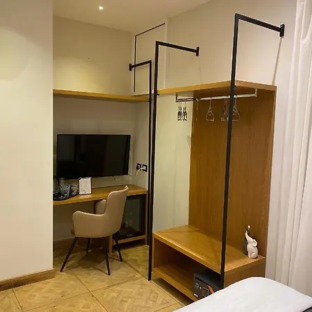 Kbirr Charming House 4* Napels