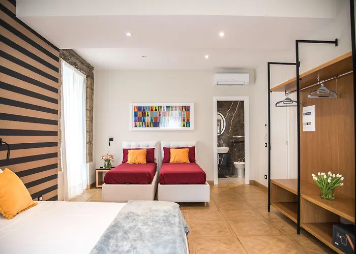 Kbirr Charming House Неаполь