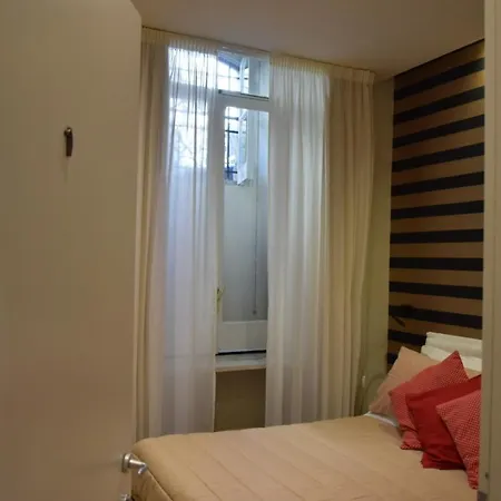 Kbirr Charming House 4* Neapol